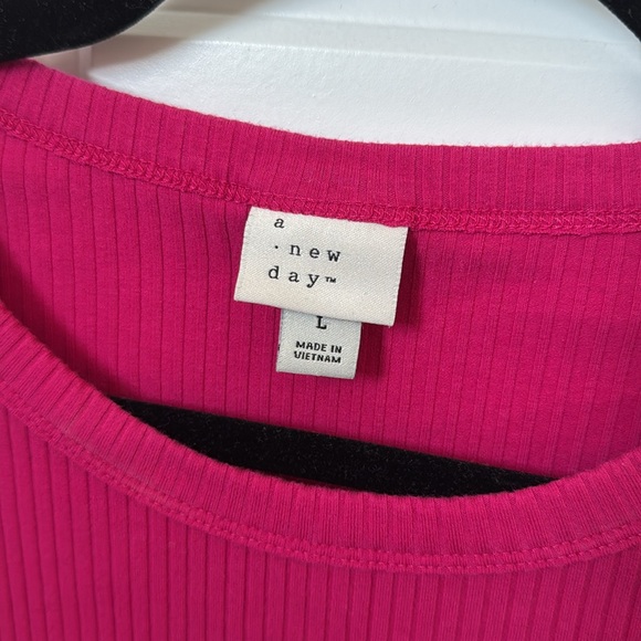 Target Top - Picture 4 of 5